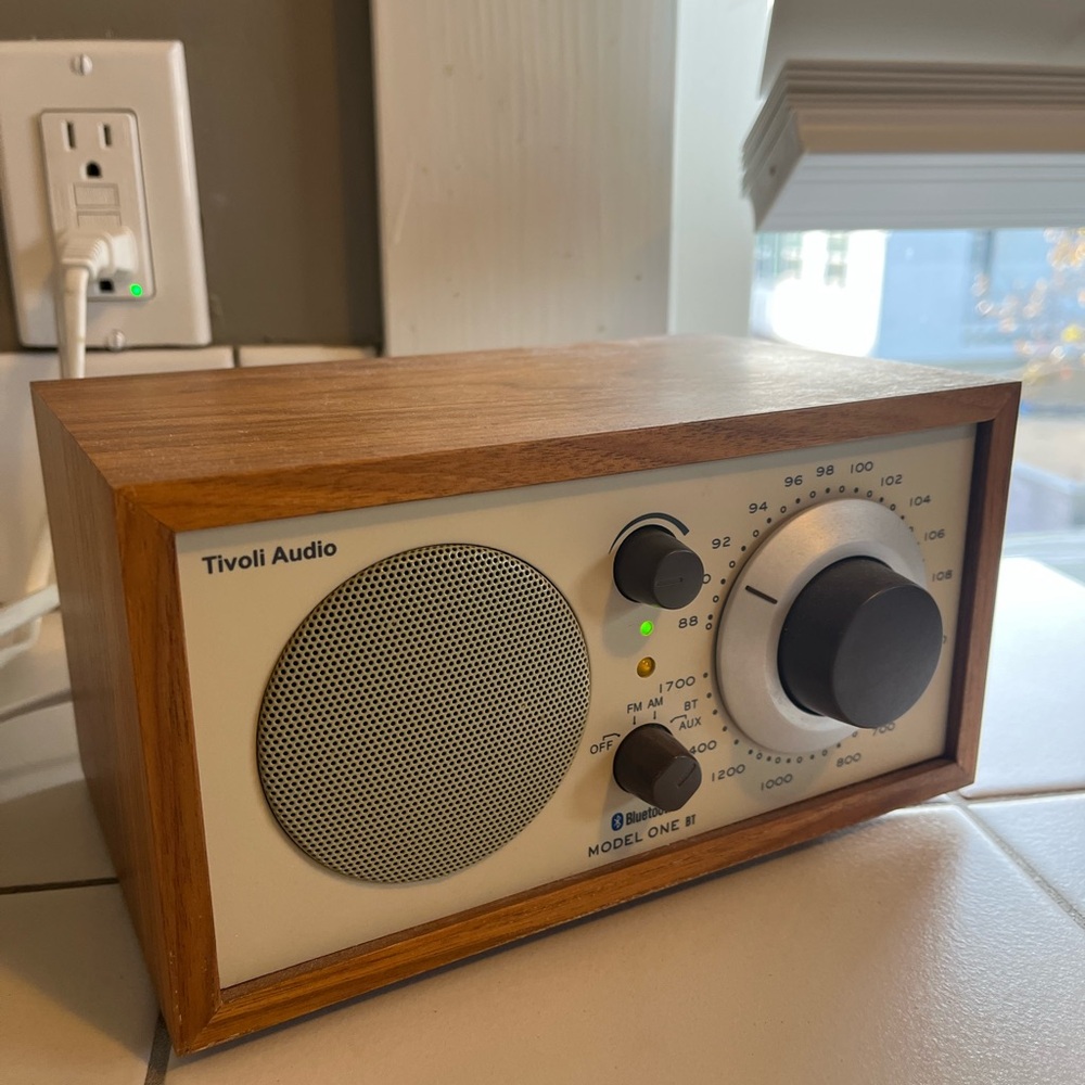 Tivoli Audio Model One BT Radio - Walnut/Beige